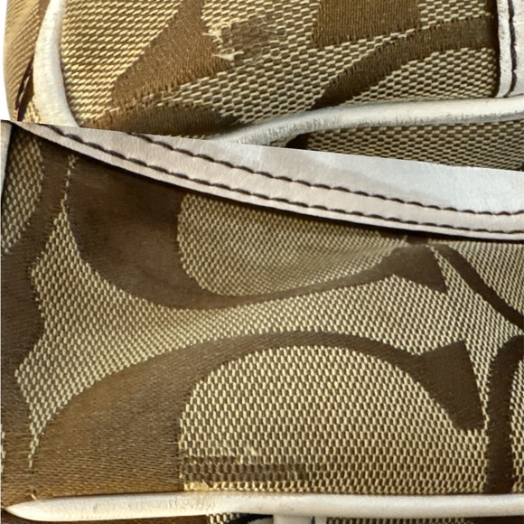 Coach K05J-6234 Canvas Gallery Beige Jacquard Tote - Picture 8 of 9